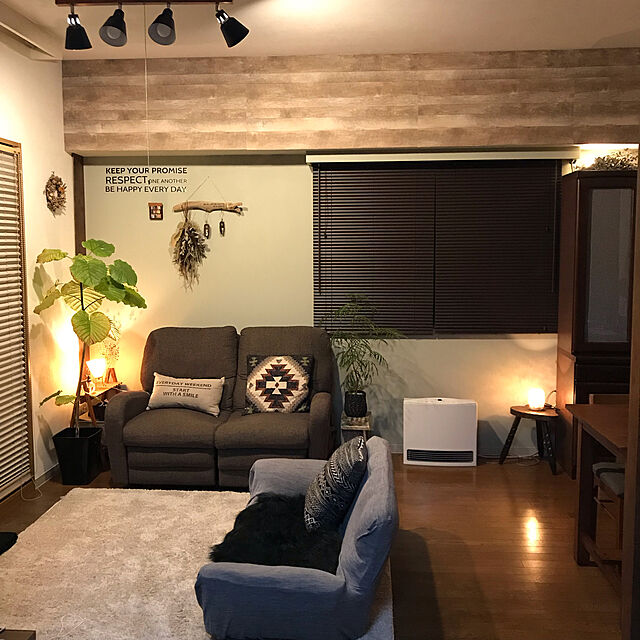 Unokiのニトリ-アーム付きソファ用 ストレッチカバー(モク GY 2人掛け用) の家具・インテリア写真