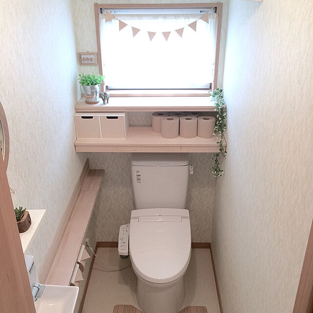 merutoのニトリ-ふけるトイレマット(モクメWH) の家具・インテリア写真