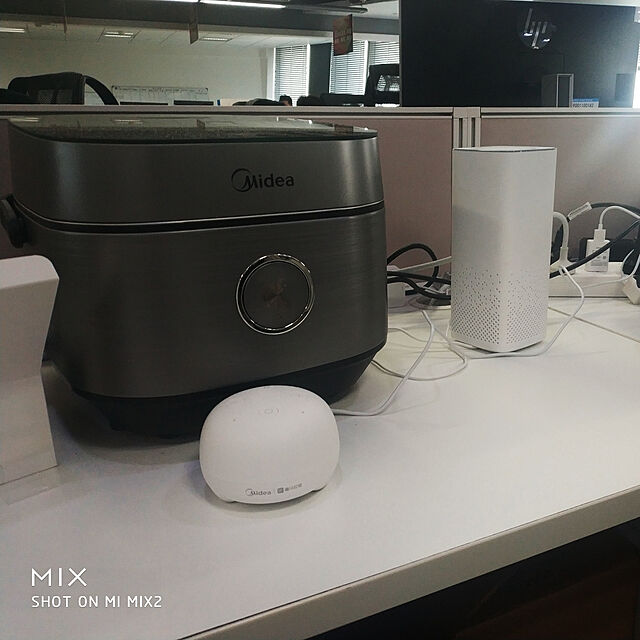 yangのMidea-Midea Mb-fs5017 10 Cup Smart Multi-cooker/Rice Cooker/Maker & Steamer & Slow Cooker, Brushed Brown, 5Qt/875W by MIDEAの家具・インテリア写真