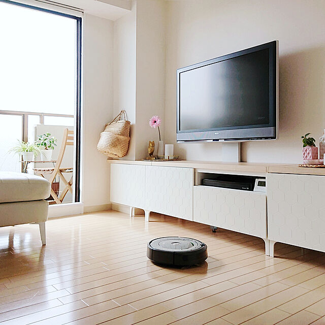 Ruの-ルンバ 691 アイロボット ロボット掃除機 wifi対応 遠隔操作 自動充電 清掃予約 髪の毛 ペットの毛のゴミ 畳などの床に ロボットクリーナー【Alexa対応】の家具・インテリア写真