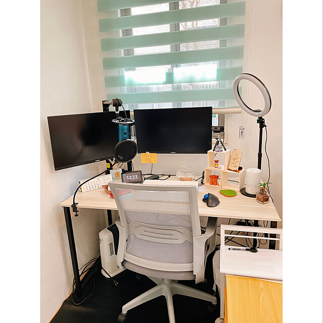 machaのComHoma-ComHoma オフィスチェア ハイバック メッシュ アームレスト ロッキング機能 腰を支え グレー (CH118-GRAY)の家具・インテリア写真