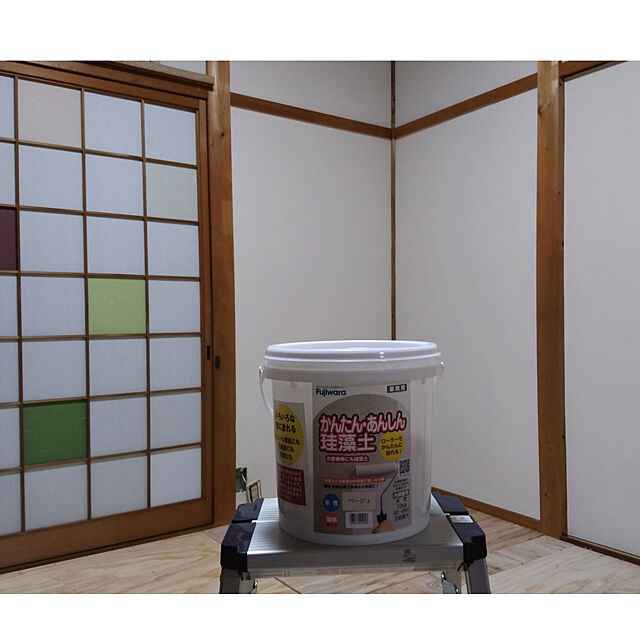 moco-hanamaruの-フジワラ化学 ローラーで塗れる かんたんあんしん 珪藻土 6坪用 10kg ベージュ 6220400 1点の家具・インテリア写真