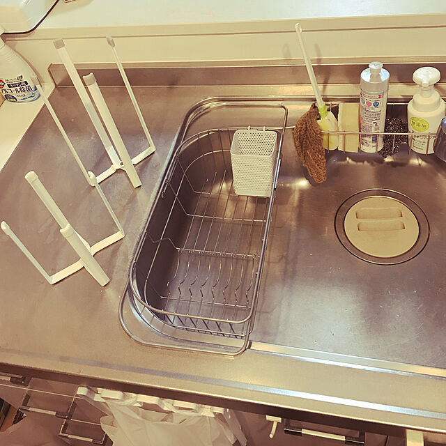remyのパール金属-パール金属 シリコーン 食器 水切り かご シンク スライド式 シンプル・ウェア HW-7304の家具・インテリア写真