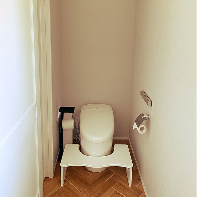 93のホームテイスト-人気のトイレ子ども踏み台（36.5cm、木製）ハート柄で女の子に人気、折りたたみでコンパクトに｜salita-サリタ-の家具・インテリア写真