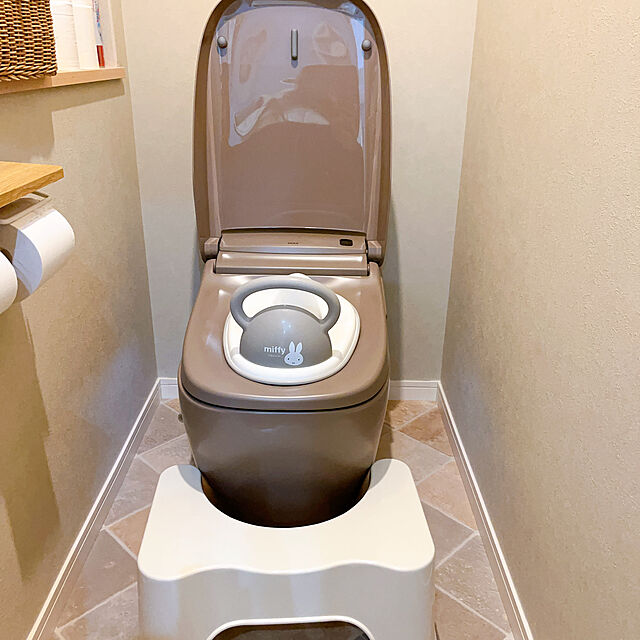 hiyokoのシービージャパン-シービージャパン 踏み台 ベージュ 耐荷重100kg トイレ用サポート ヨークデルの家具・インテリア写真