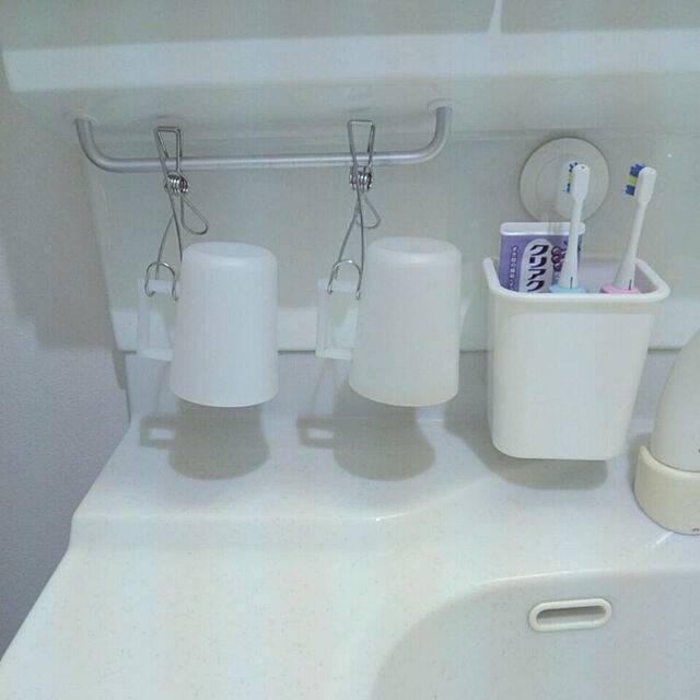 tomatoのイケア-IKEA　イケア　STUGVIK　歯ブラシホルダー 吸盤付き, ホワイト　歯ブラシ立て　洗面所用品　シャワー用品　サイズ 18 cm　最大荷重/フック: 3 kgの家具・インテリア写真