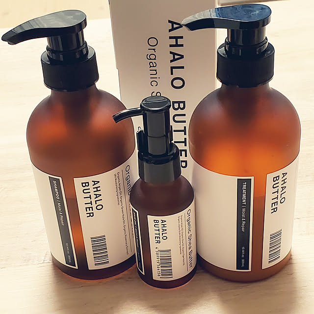 写真付きレビュー シャンプー トリートメント セット Ahalo Butter アハロバター モイスト リペア オーガニック シアバター アルガンオイル ノンシリコンシャンプー ボタニカルシャンプー キューティクル くせ毛 ハーブ 頭皮 臭い 女性 10代 代 30代 450ml 2本セット