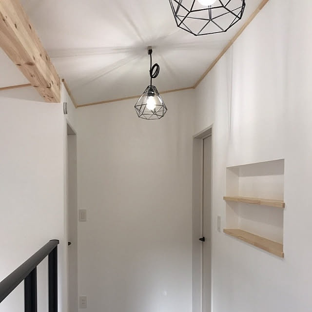 アールケイプラニング ワイヤー ランプシェード ペンダントライト Led E26 レトロ 北欧 ダイヤモンド ブラック ペンダントランプ 照明 西海岸 工業 照明器具 おしゃれ ヴィンテージ リビング ダイニング キッチン 1灯 カフェ風 店舗 吊り下げ のレビュー 口コミ