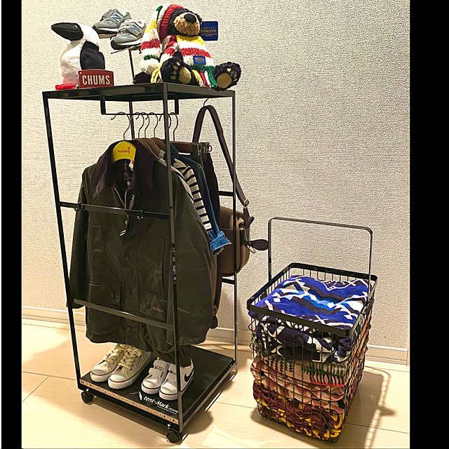 2点セット 天板付きランドリーワゴン ランドリーバスケット付き タワー Tower スリム おしゃれ ランドリーラック バスケット セット スチール キャスター ワイヤー 洗濯かご 洗濯物入れ シンプル 北欧 モダン 白 ホワイト ブラック 山崎実業 Yamazaki 4934 4935 Arcoの