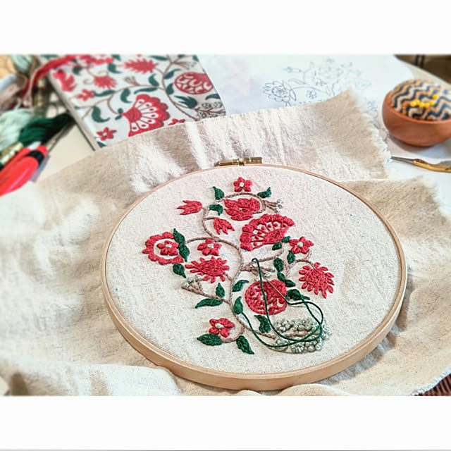 文化出版局 樋口愉美子の刺繍時間 5つの糸で楽しむ植物と模様のレビュー 口コミとして参考になる投稿2枚 Roomclip ルームクリップ 文化出版局 樋口愉美子の刺繍時間 5つの糸で楽しむ植物と模様のレビュー 口コミとして参考になる投稿2枚 Roomclip ルームクリップ