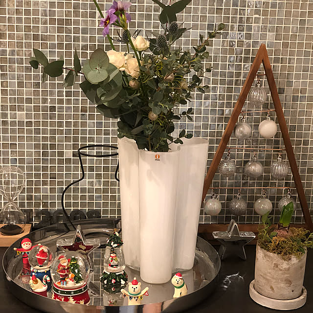 Iittala イッタラ フィンランディア フラワーベース 251mm ホワイト Alvar lto Collection アルヴァ アアルト コレクション 正規販売店 のレビュー クチコミとして参考になる投稿9枚 Roomclip ルームクリップ