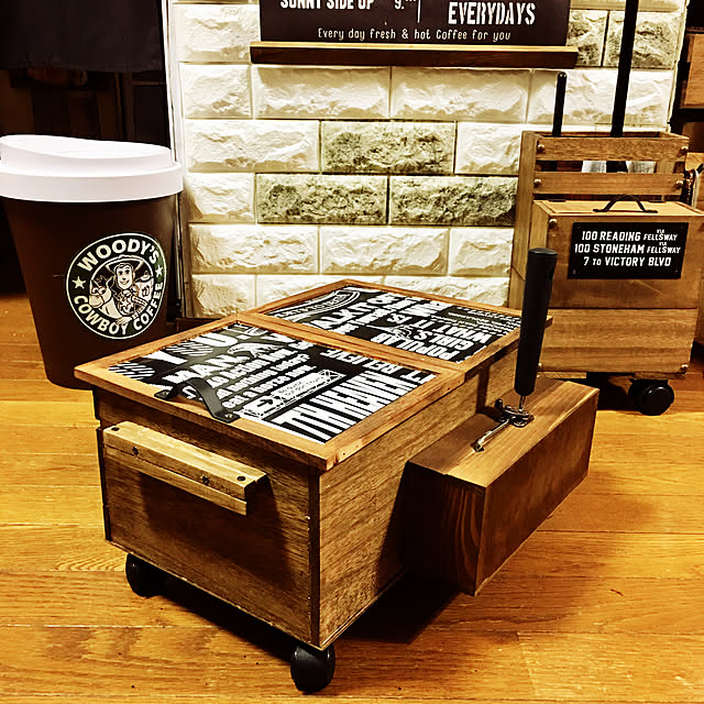 Qualy クオリー ゴミ箱 コーヒービン ごみ箱 蓋付き ダストボックス プラスチック スイング式 コーヒーカップ 分別 スリム おしゃれ かわいい キッチン リビング 洗面台 ソファ デザイン Box のレビュー クチコミとして参考になる投稿4枚 Roomclip ルームクリップ