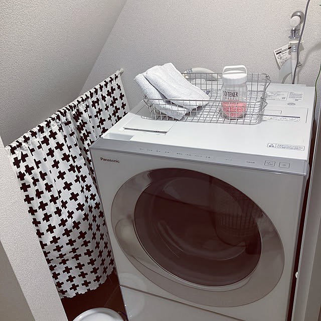 オックス生地 生地 おしゃれ 選べる 十字クロス柄 クロ オックス Cr03 99 Black ブラック シロクロモノトーン Black 黒 Cross 北欧風 白黒モノトーン ファブリック 布 綿100 蛍光晒しオックス生地 カルトナージュ生地 かわいいのレビュー クチコミとして参考になる投稿5