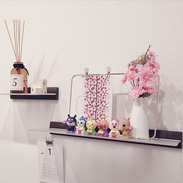 ウォールメイツ 正規品 スリムシェルフ 40cm ウォールシェルフ ウォールラック 4色 ピン 取り付け 体温計 スマートウォッチ ワイヤレスイヤホン 置き 賃貸 おしゃれ 壁 壁面 棚 Diy トイレ キッチン 洗面所 玄関 壁掛けシェルフ 壁面ラック 壁掛け 飾り棚 壁面収納 白の