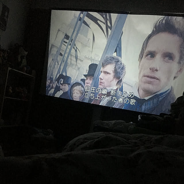 Dr J Led プロジェクター 小型 4000ルーメン 1080pフルhd対応 7pネイティブ Hdmiケーブル付属 台形補正 パソコン スマホ タブレット ゲーム機など接続可能 Usb マイクロsd Hdmi Av Vgaサポート 標準的なカメラ三脚に対応 3年保証のレビュー クチコミとして参考になる