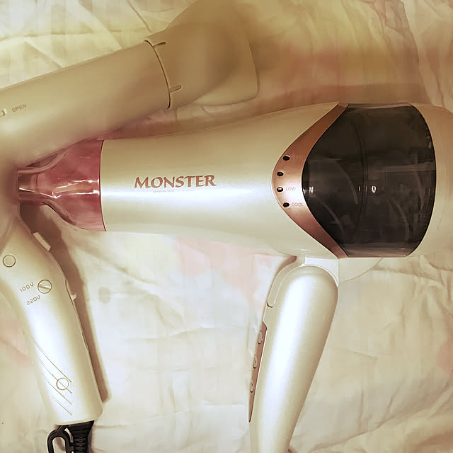 ドライヤー 海外対応 日本製 トップフィールド ケアライズブレス 遠赤外線マイナスイオンドライヤー Tf 1407 D B のレビュー クチコミとして参考になる投稿2枚 Roomclip Item