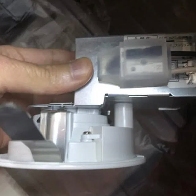 後付け センサーライト クローゼットdiy クローゼット 人感センサー付ダウンライト などのインテリア実例 21 03 27 08 27 Roomclip ルームクリップ