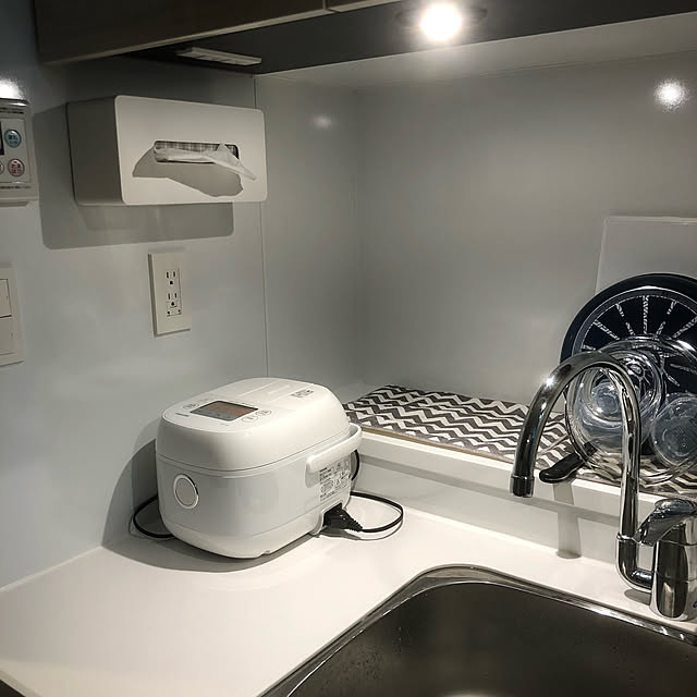 山崎実業 マグネットティッシュケース タワー Towerのレビュー クチコミとして参考になる投稿50枚 山崎実業 マグネットティッシュケース タワー Towerのレビュー クチコミとして参考になる投稿50枚