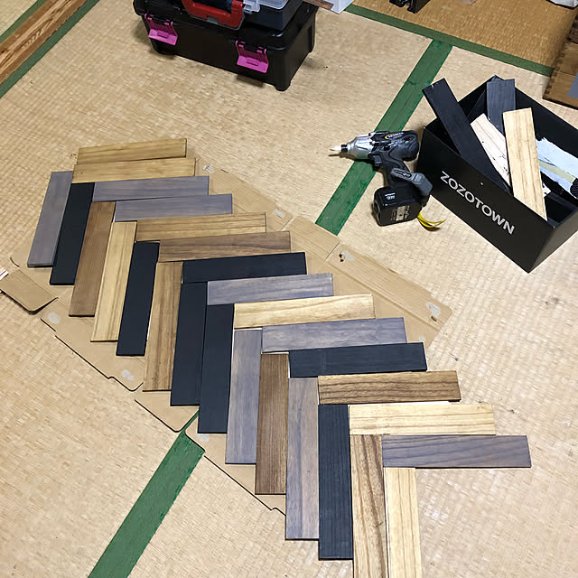 ニッペホームプロダクツ カインズ エクステリアカラーズ オフブラック 1kg ペンキ 水性タイプ 屋内外用塗料 木部 鉄部 コンクリート ラティス ウッドデッキ ドア フェンス 物置 柵 素焼きの鉢 外壁 塀 モのレビュー 口コミとして参考になる投稿25枚 Roomclip ルーム