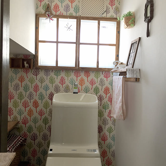 壁紙 のり付き 北欧 生のり付き壁紙 おすすめの北欧柄の壁紙 ポップ 北欧柄 クロス 壁紙 リメイク シート おしゃれ かわいい 子供部屋 植物 のりつき壁紙 壁紙屋本舗のレビュー クチコミとして参考になる投稿43枚 Roomclip ルームクリップ