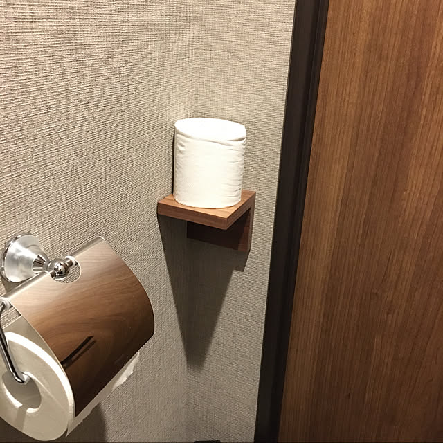 無印良品 公式 壁に付けられる家具棚 ウォールナット材突板 11cmのレビュー クチコミとして参考になる投稿9枚 Roomclip ルームクリップ