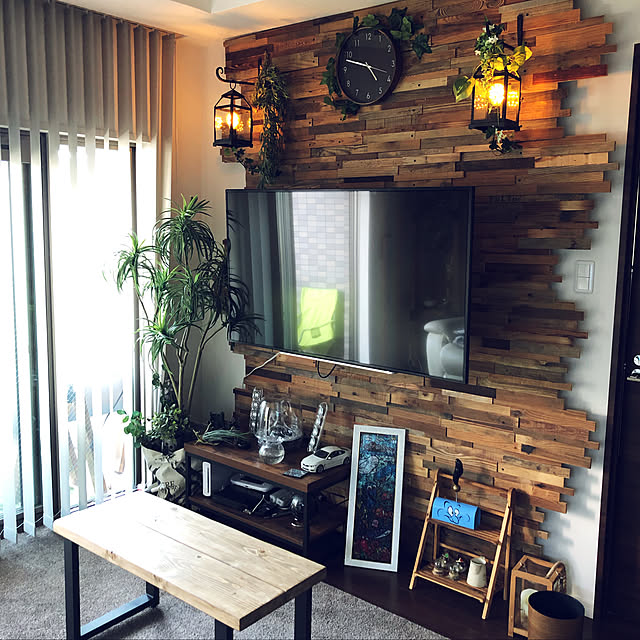 写真付きレビュー 古材ウッドウォールパネル エイジド3d ウォールパネル 壁材 壁紙 ウッド 古材 ジョイント式 模様替え Diy リクレイムドウッド 凹凸 ビンテージ アンティーク ラスティック アクセントウォール アンティーク風 ユーズド加工 ヴィンテージ風 211 の