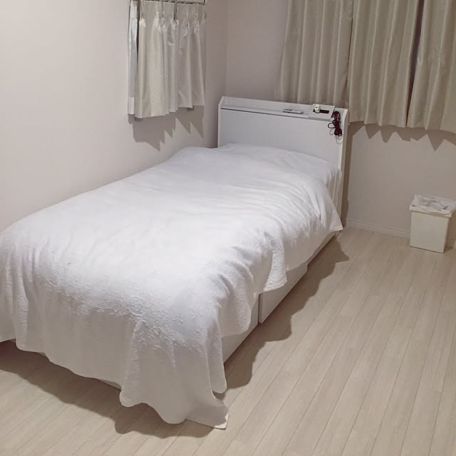 ニトリ Ikea 好きに 棚 コンセント付き収納ベッド Fleur フルール フレームのみ セミダブル ホワイトのレビュー 口コミとして参考になる投稿1枚 Roomclip ルームクリップ ニトリ Ikea 好きに 棚 コンセント付き収納ベッド Fleur フルール フレームのみ セミダブル ホワイトのレビュー 口コミとして参考になる投稿1枚 Roomclip ルームクリップ