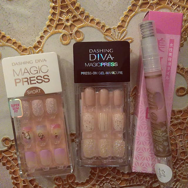 写真付きレビュー ドリーム 美爪の休日プレミアム イヤな臭いがしないウォーターベースの美容液ネイル 水溶性ネイル 美容液 ネイルケア マニキュア はがせる 速乾 プロイデアの通販商品 口コミ情報 Roomclipショッピング