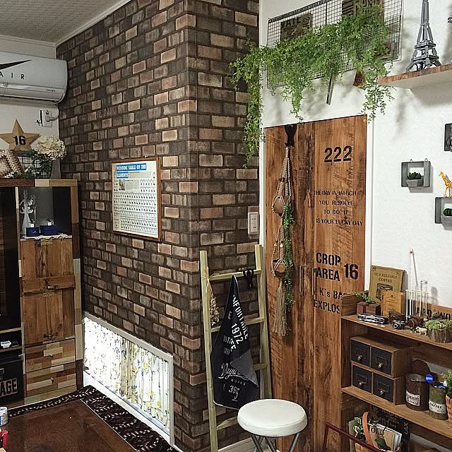 リメイクシート 木目 12柄 巾122cm 10cm単位 表面強化 防水 天板 洗面所 キッチン 家具 家電 水回り 剥がれず しっかり貼れる 強力シール壁紙 アンティークウッド柄 インテリアシート 粘着シートのレビュー クチコミとして参考になる投稿枚 Roomclip ルームクリップ