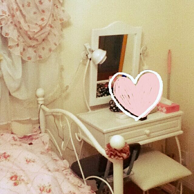 部屋全体 前の家 姫部屋 ピンクと白 ゆめかわいいのインテリア実例 17 02 01 16 50 25 Roomclip ルームクリップ