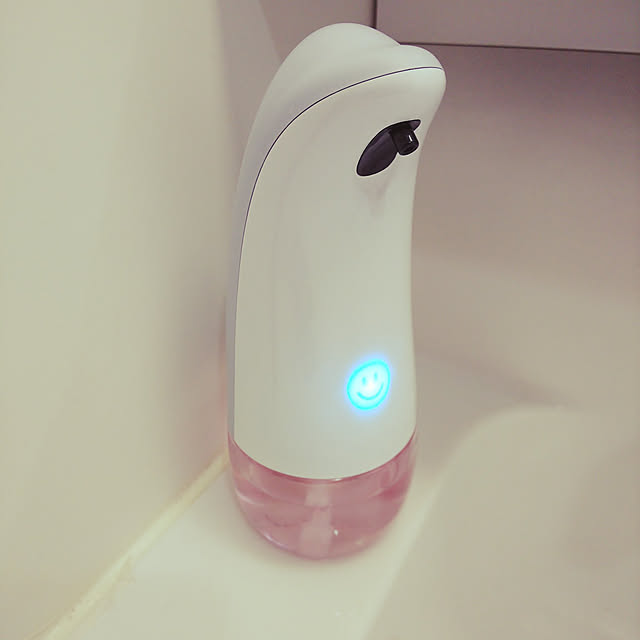 Umimileソープディスペンサー 自動 泡 おしゃれ ハンドソープ オートソープディスペンサー 充電式 非接触 オート 高感度センサー搭載 2段階調整 ハンドソープディスペンサー コンパクト ウイルス対応 イルカ グレー かわいい 送料無料のレビュー クチコミとして参考に