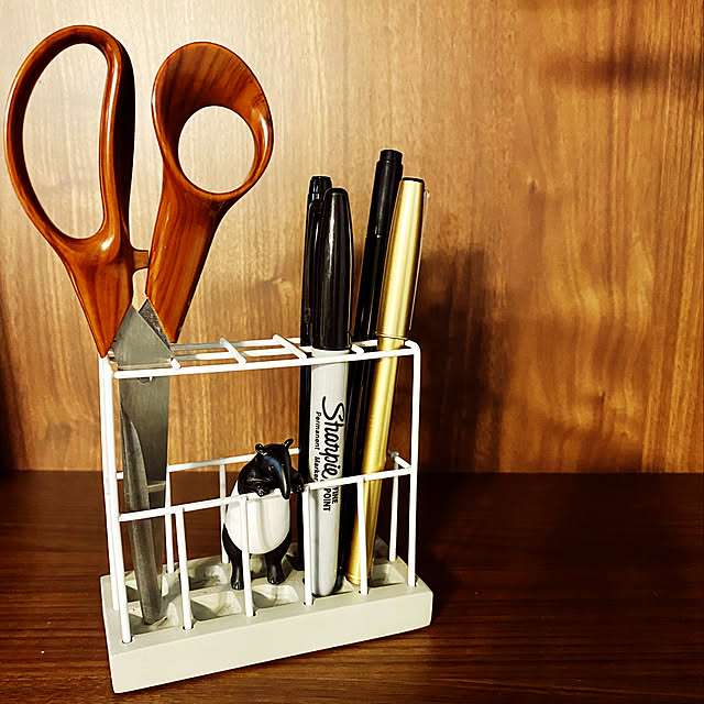 Queen B ペンスタンド ネズミ ペン 立て かわいい おしゃれ 卓上 収納 ケース インテリア デスク アクセサリー 文具 文房具 鉛筆 事務用品 プレゼント 木製 A 素敵な