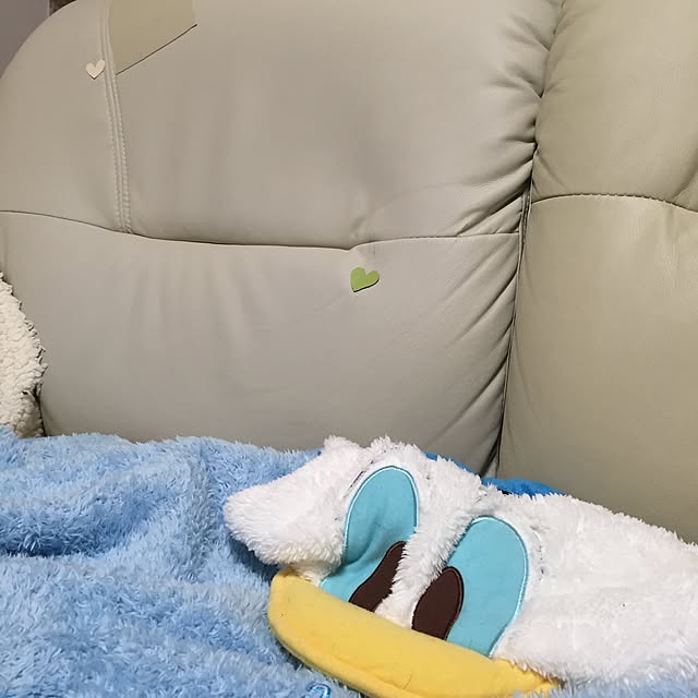 ポイント10倍 10cm単位販売 メール便不可 合皮生地gt S シールタイプ 3517 合皮シール 車両用 ソファー用 合皮 家具 椅子 イス 修理 修繕 Diy ハンドメイド 張替 フェイクレザー 1wayのレビュー クチコミとして参考になる投稿2枚 Roomclip ルームクリップ