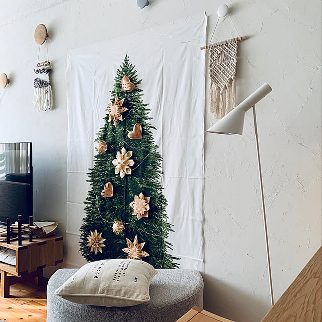 ツリータペストリー ビッグサイズ ウッド柄パネル オックス カットクロス クリスマス ツリー クリスマスツリー タペストリー 北欧 北欧風 北欧調 シンプル 壁紙 おしゃれ 生地 布 布地 ファブリック トーカイのレビュー クチコミとして参考になる投稿14枚 Roomclip Item