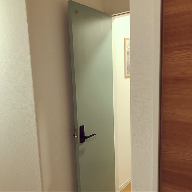 ニッペホームプロダクツ カインズ エクステリアカラーズ 水性塗料 屋外用 1kg サンドグリーンのレビュー 口コミとして参考になる投稿4枚