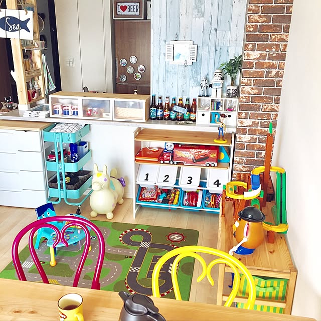 絵本棚 おもちゃ 収納 ラック 棚 収納 絵本 ラック 絵本ラック トイハウスラック 4段 アイリスオーヤマ 送料無料 おもちゃ収納 おもちゃ箱 おもちゃラック キッズ お片付け 知育家具 子供 子供部屋 おしゃれ Kthr 412のレビュー クチコミとして参考になる投稿38枚