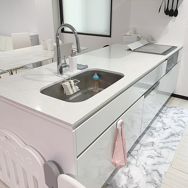 詰め替え用キッチンディスペンサー タワー Tower ソープディスペンサー キッチン ハンドソープディスペンサー 詰め替え ボトル 250ml 広口 おしゃれ 詰替え シンプル スリム 洗面所 ホワイト ブラック 49 40 山崎実業 Yamazakiのレビュー クチコミとして参考になる