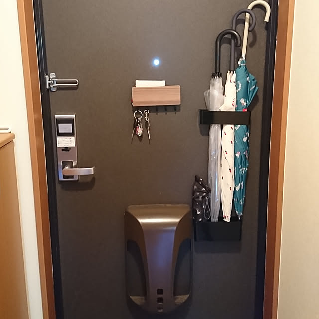 写真付きレビュー】山崎実業 マグネット傘立て スマート ブラック 7366の通販商品口コミ情報 | RoomClipショッピング 写真付きレビュー】山崎実業 マグネット傘立て スマート ブラック 7366の通販商品口コミ情報 | RoomClipショッピング