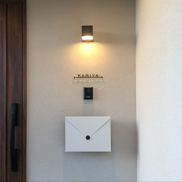 表札 戸建 おしゃれ ステンレス アイアン風 ステンレス表札 シンプル ナチュラル 人気 切り文字 カフェ風 ひょうさつ Lcs 03のレビュー クチコミとして参考になる投稿2枚