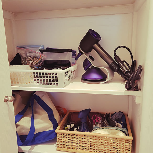 9 8新発売モデル 直販限定 収納スタンド付 ダイソン Dyson Supersonic Ionic ヘアドライヤー ドライヤー ニッケル コッパー Hd08 Ulf Bnbcのレビュー クチコミとして参考になる投稿5枚 Roomclip ルームクリップ