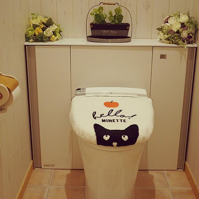 写真付きレビュー かわいいトイレマット 蓋カバー 2点セット Animal Watchers トイレマットセット トイレタリーセット オシャレ 動物 ねこ 猫 ネコ くまさん クマさん 洗浄便座用 カジュアル トイレカバー フタカバー カワイイ トイレマット の通販商品 口コミ情報