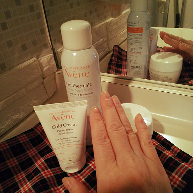 お試しサイズ 50g アベンヌ ウォーター Avene 化粧水 敏感肌用 のレビュー クチコミとして参考になる投稿1枚 Roomclip Item