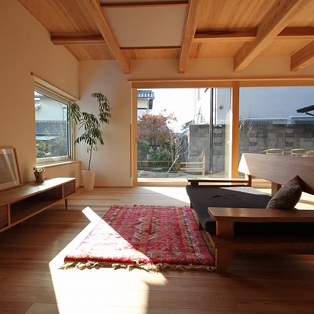 リビング 漆喰 シーエッチ建築工房 カフェ風 観葉植物のインテリア実例 16 08 24 16 00 Roomclip ルームクリップ