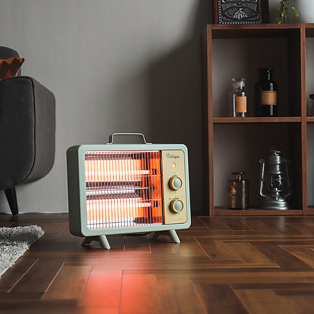 ヒーター カーボンヒーター 小型 おしゃれ 反射板 遠赤外線 レトロヒーター 暖かい 電気ストーブ 足元 省エネ ストーブ
