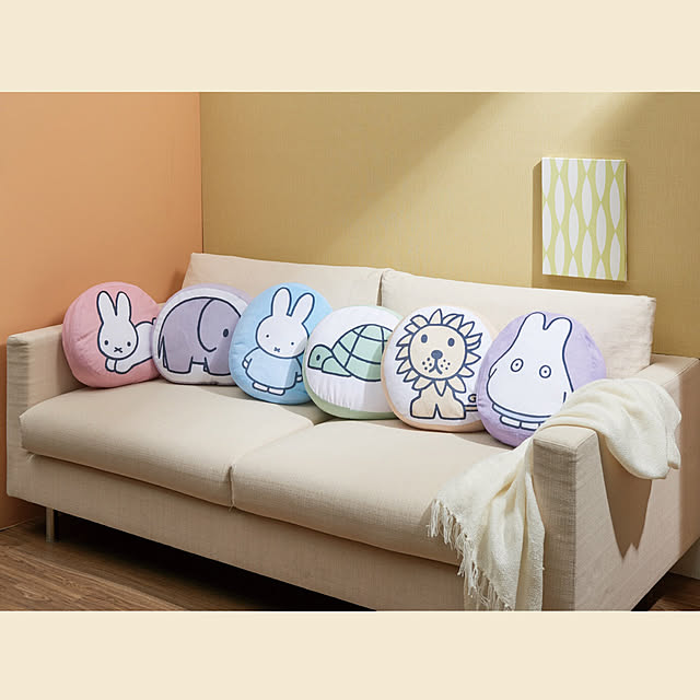 丸眞 クッション Miffy ミッフィー もちもちライオンかわいい グッズ 約h33 W30cm D12cmのレビュー クチコミとして参考になる投稿1枚