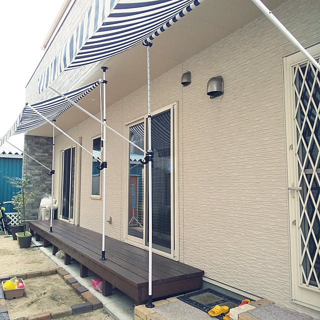 日よけスクリーン 庭 サンシェード 目かくし オーニング 物干し竿付き 幅2m 日除けスクリーン 日よけ シェード つっぱり おしゃれ 便利 ベランダ 突っ張り 簡単 設置 送料無料 のレビュー クチコミとして参考になる投稿5枚 日よけスクリーン 庭 サンシェード 目かくし オーニング 物干し竿付き 幅2m 日除けスクリーン 日よけ シェード つっぱり おしゃれ 便利 ベランダ 突っ張り 簡単 設置 送料無料 のレビュー クチコミとして参考になる投稿5枚