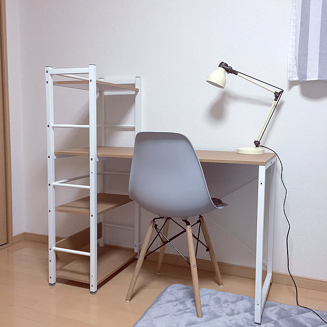 デスクライト Cevio チェヴィオ スタンドライト スタンド照明 レトロ モダン 間接照明 4色 可愛い おしゃれ 北欧風 アンティーク シンプル 書斎 寝室 子供部屋 一人暮らし ベースタイプ インテリア Lt 1411 Interform インターフォルム のレビュー クチコミとして