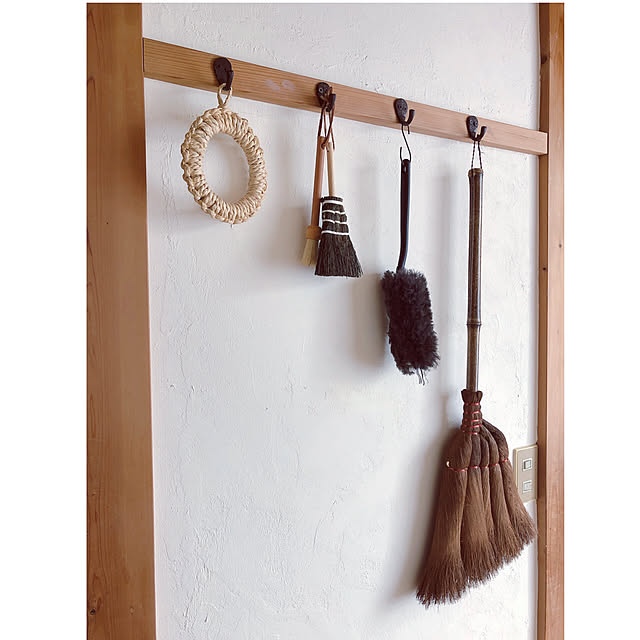 ソルガム デスクブラシ タイディアップ ナチュラル ブラウン Horn Please 志成販売 小さい ミニ ちいさめ 室内 ほうき 箒 おしゃれ かわいい ナチュラル エコ 室内ほうき のレビュー クチコミとして参考になる投稿5枚