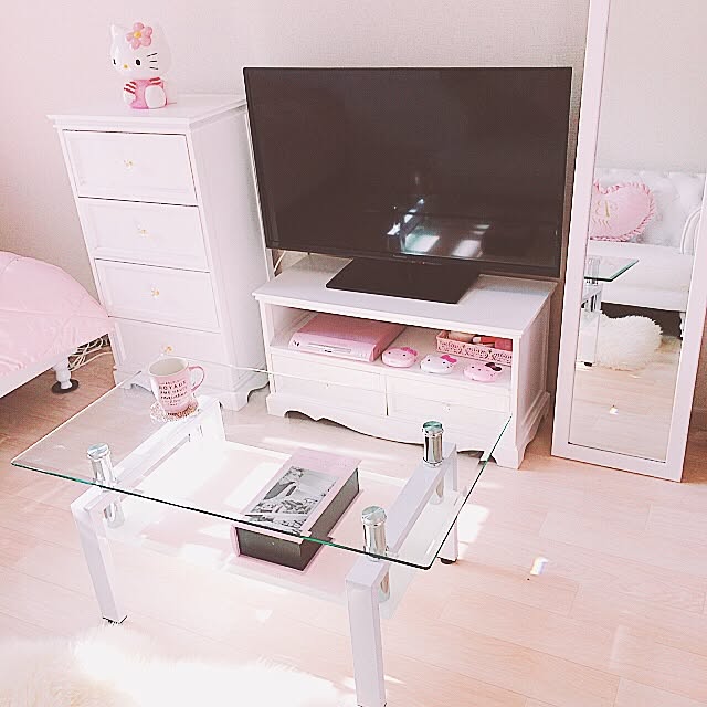 部屋全体/ ︎kitty ︎/キティ/テレビ/キラキラチェスト&hellip;などのインテリア実例 20161218 221434