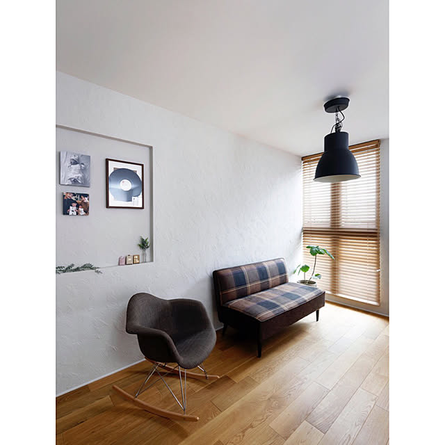 写真付きレビュー 日昇 イームズ ロッキングチェア アーム シェルチェア 布地 座面 おしゃれ家具 ジェネリック 椅子 チェア 西海岸 デザイナーズチェア 北欧 ナチュラル シンプル デザイナーズ リプロダクト Eames かっこいい テレワーク 在宅ワーク の通販商品 口コミ